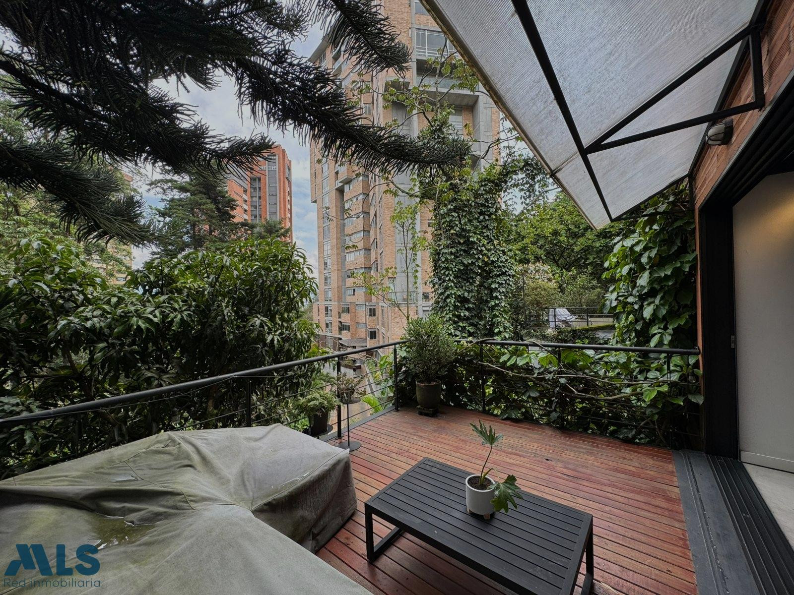 Casa remodelada sector La Concha, Poblado medellin - la concha