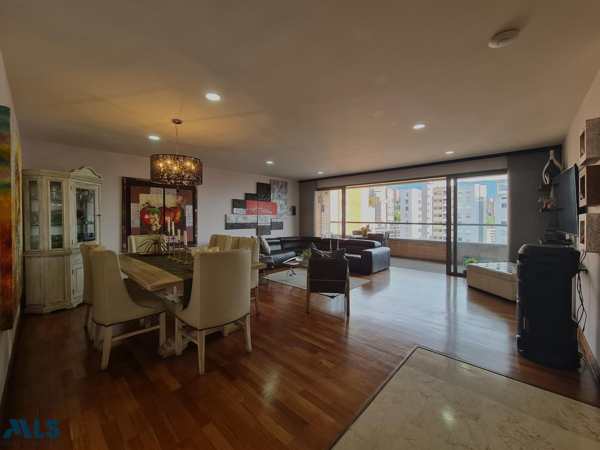VENTA APARTAMENTO EN EL POBLADO, SECTOR LA TOMATERA medellin - la tomatera