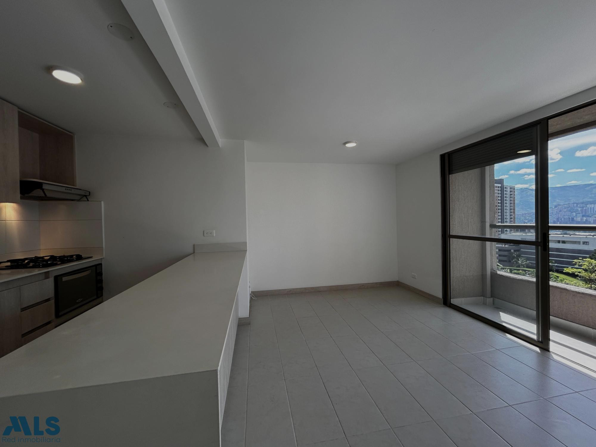 Apartamento en Excelente Unidad medellin - loma de los bernal