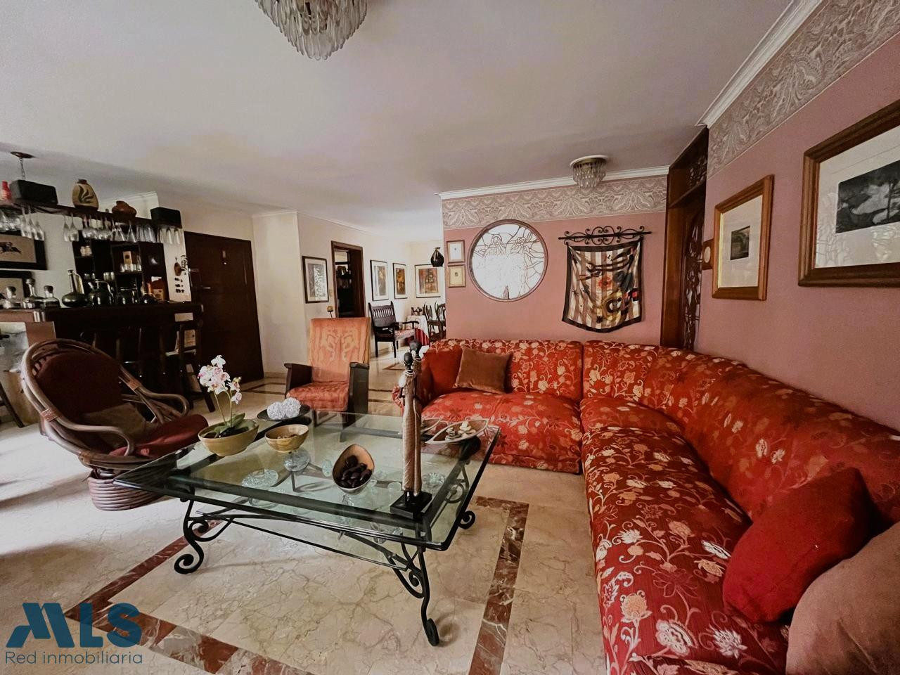 Amplio apartamento en venta en Conquistadores medellin - conquistadores