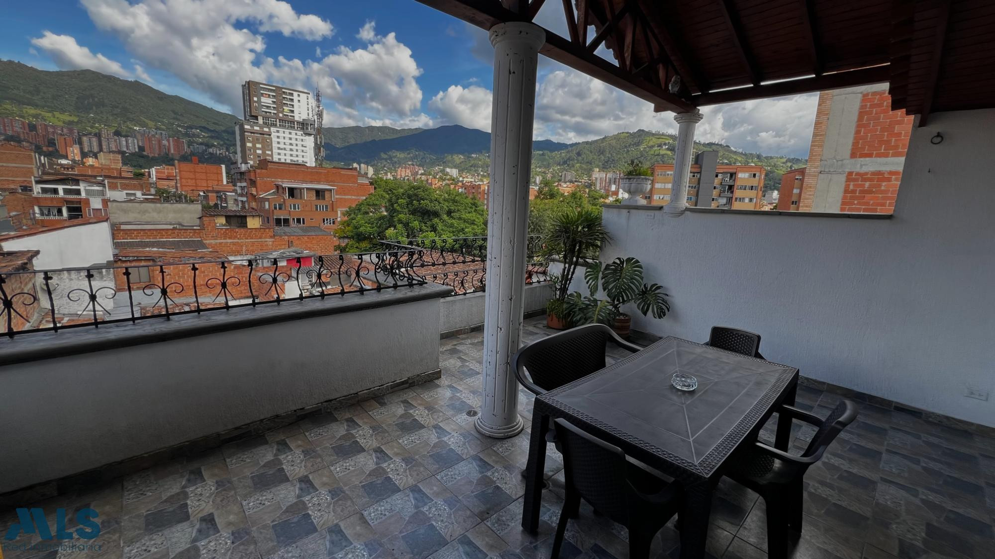 Cómodo apartamento con terraza envigado - alcala
