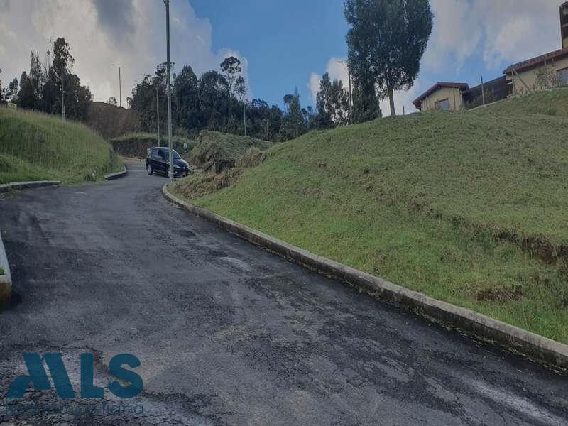 🏠 Lote en venta ubicado en Envigado sector Loma del Escobero envigado - loma del escobero