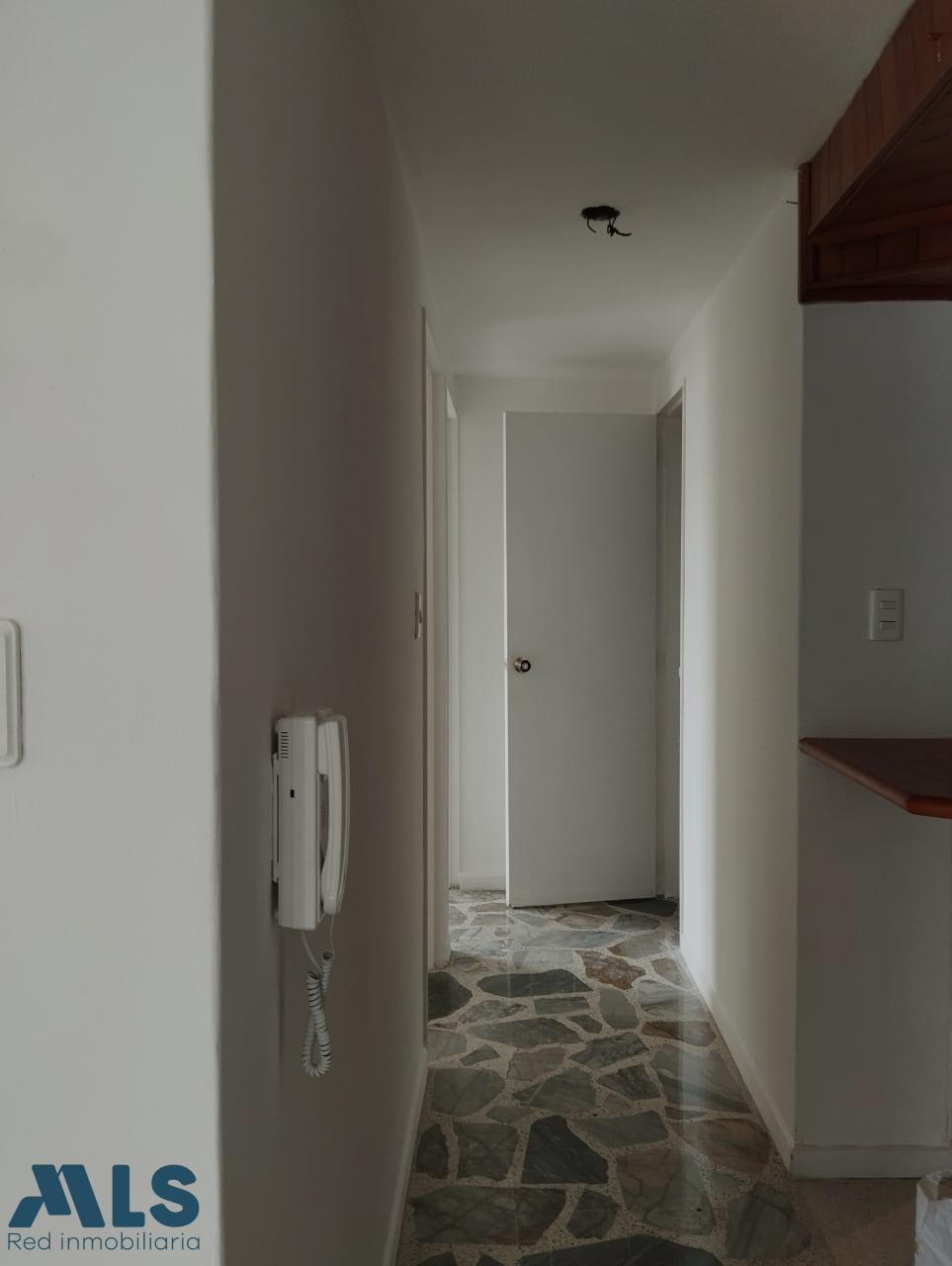 Apartamento Segundo piso en Venta en Rosales medellin - belen rosales