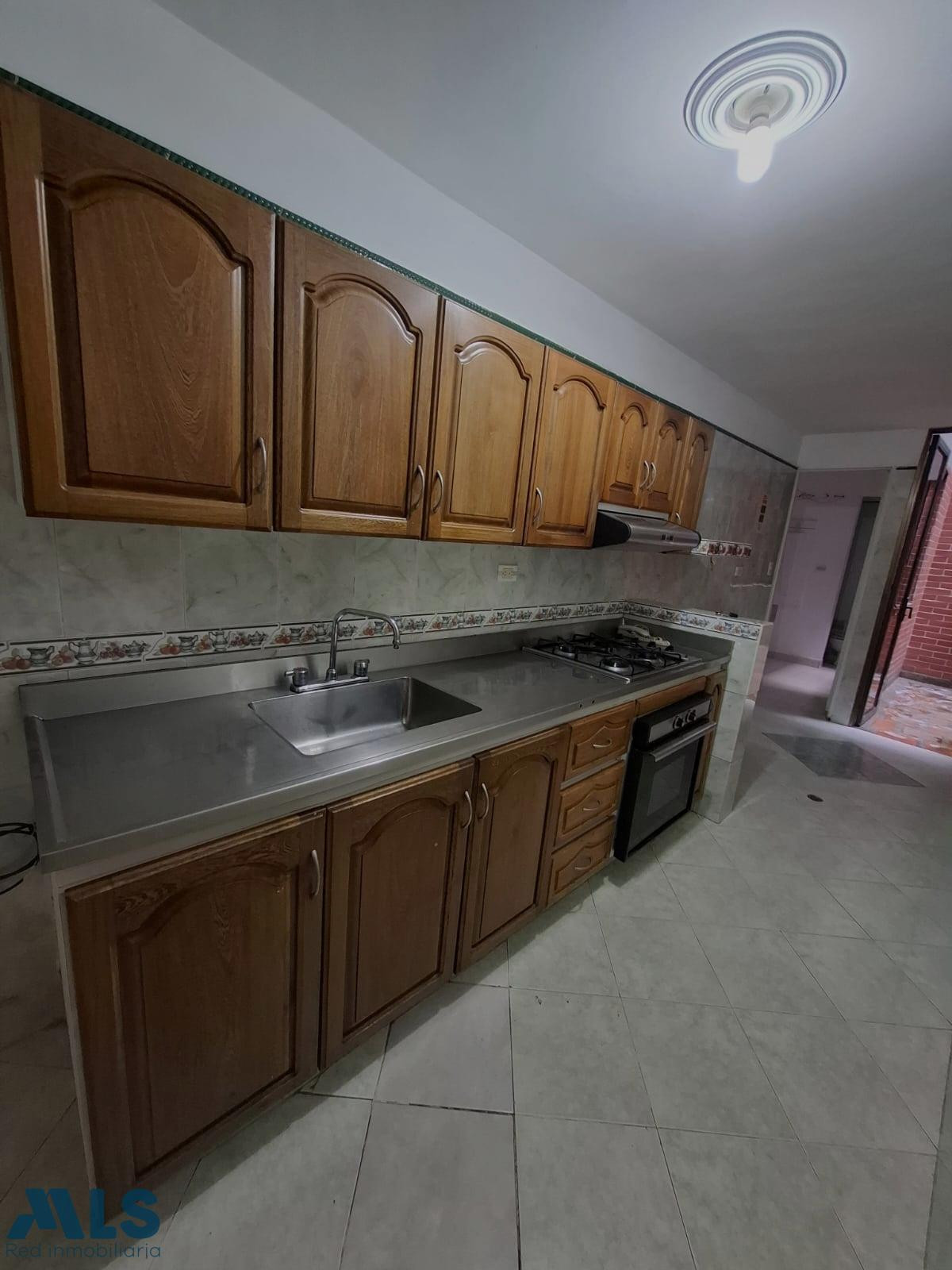 Apartamento cerca a Los Molinos 480 millones medellin - miravalle