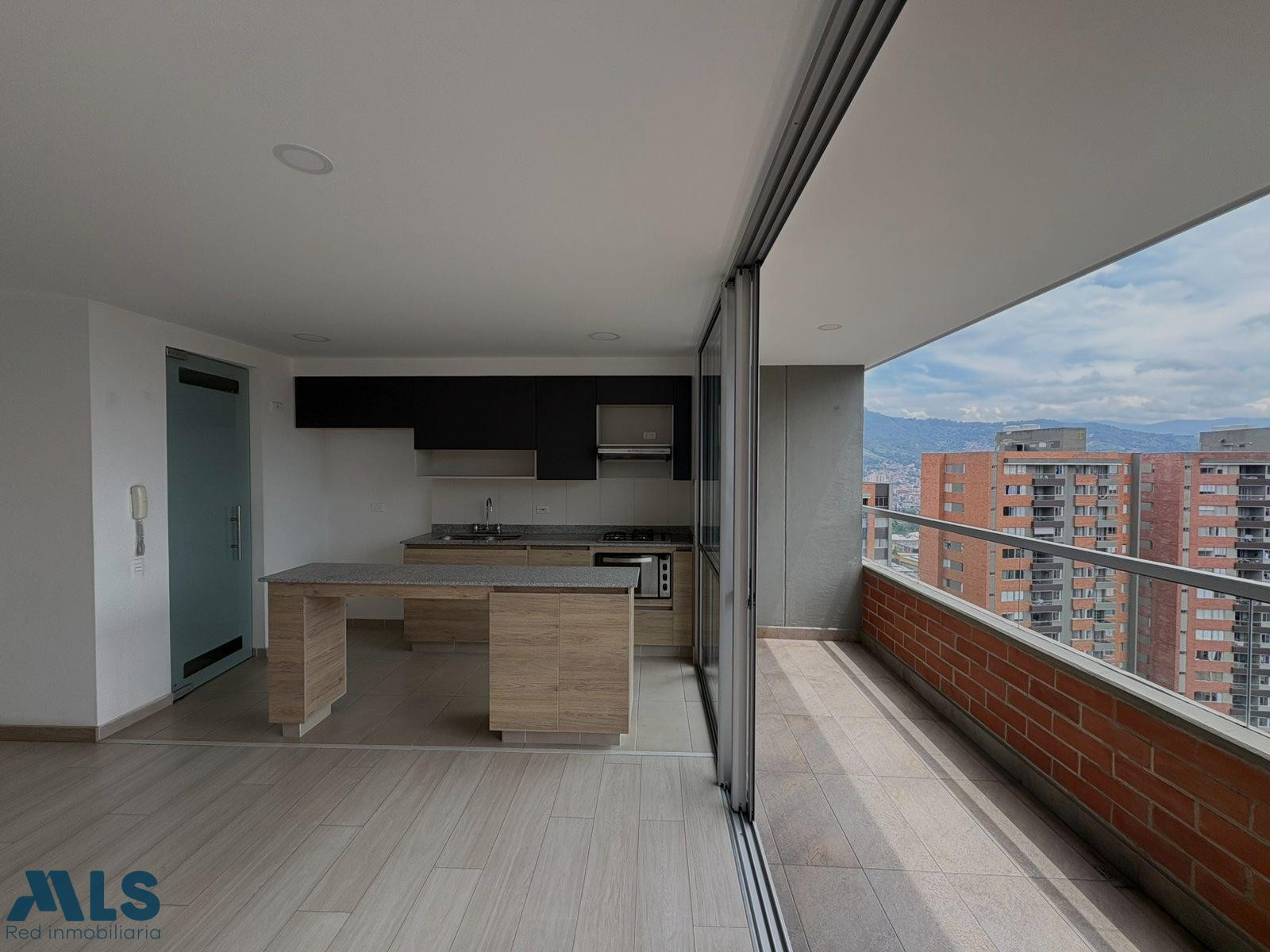 MODERNO APARTAMENTO CON HERMOSA VISTA sabaneta - asdesillas