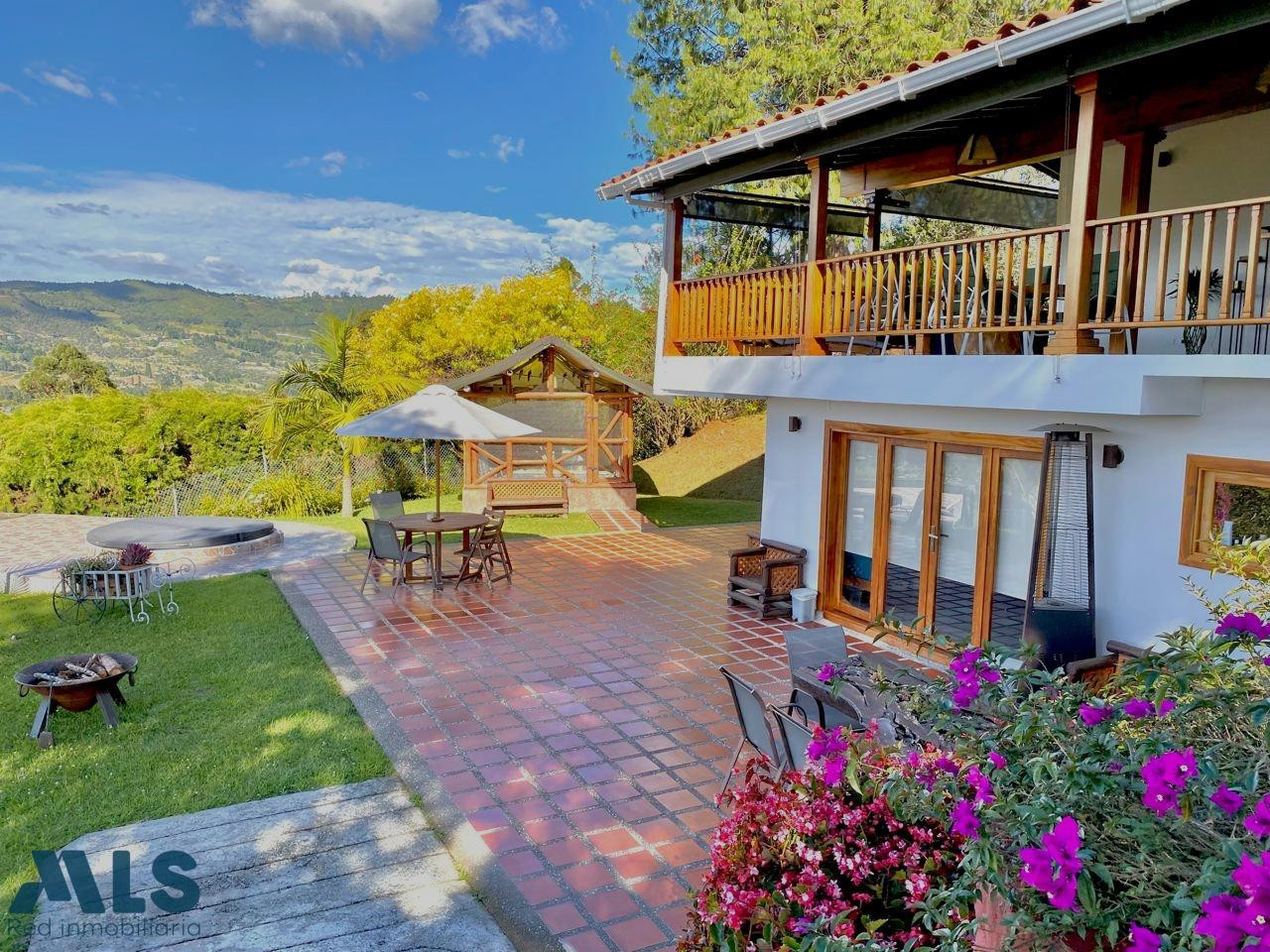 Espectacular propiedad, 4 casas por 1 precio guarne - v piedras blancas