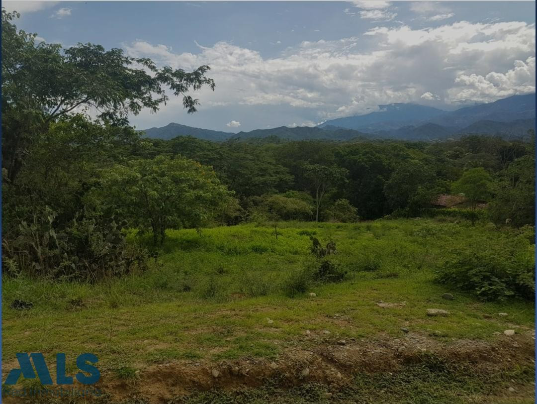 Lote en ubicación estratégica sopetran - v cordoba