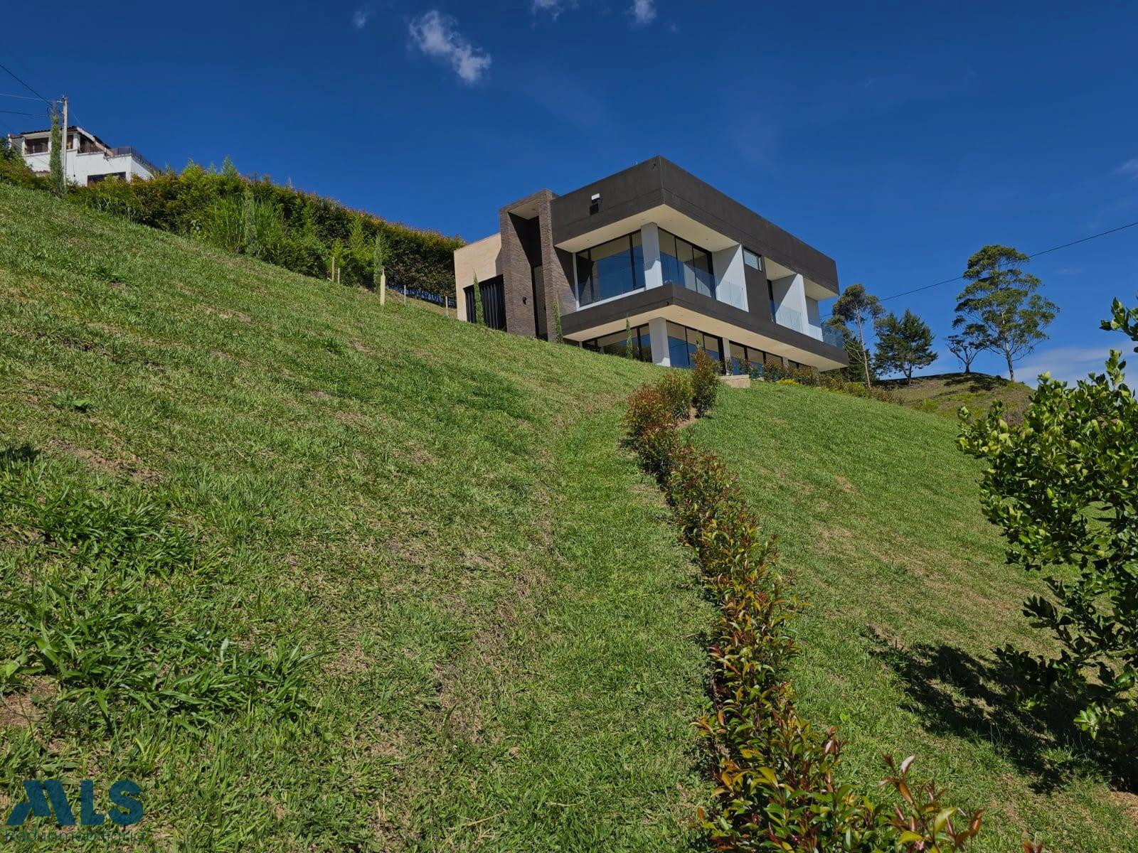 HERMOSA CASA FINCA EN CONDOMINIO B0NAIRE san-vicente - rural