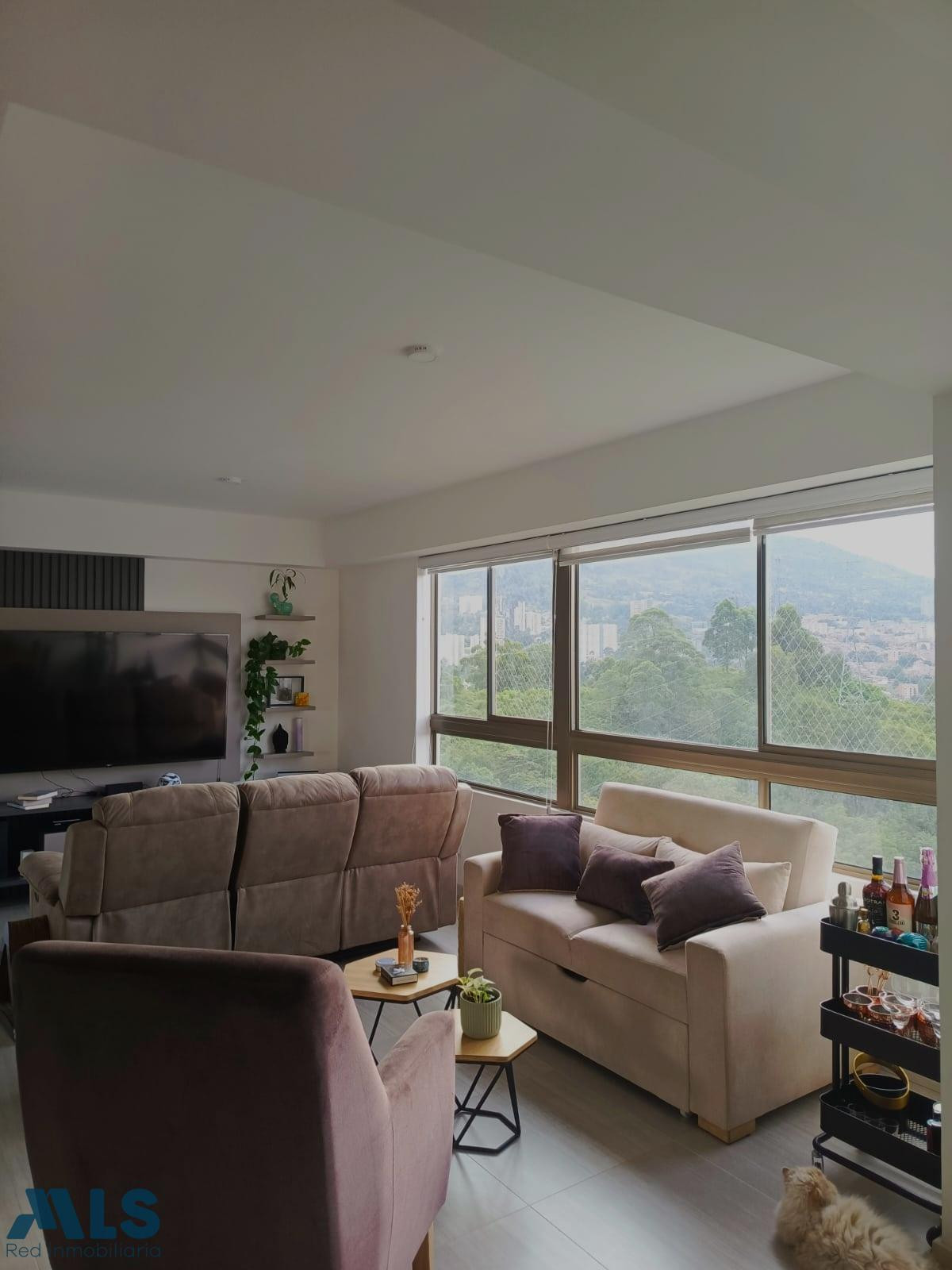 Moderno apartamento con excelente vista sabaneta - v pan de azucar