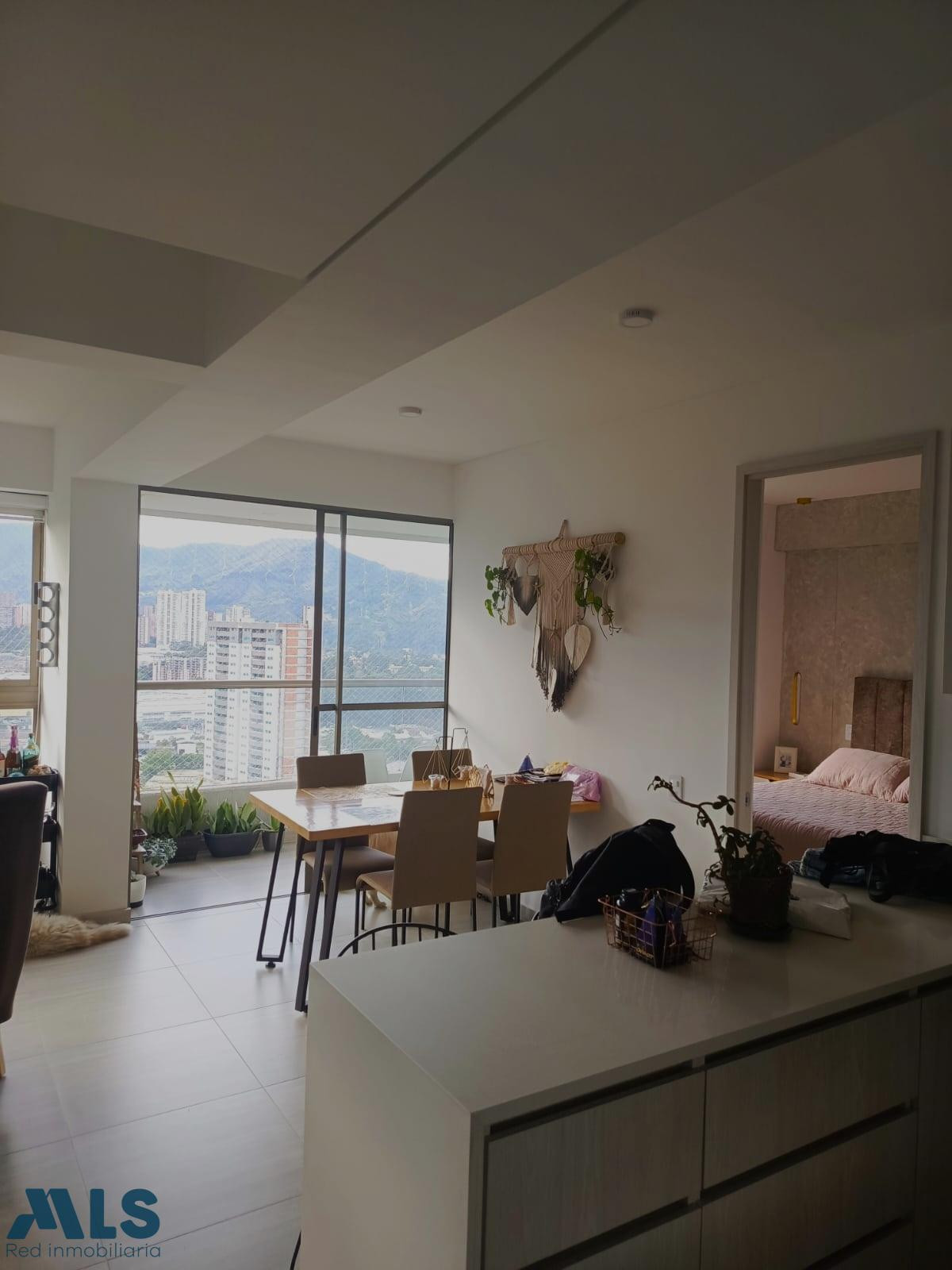 Moderno apartamento con excelente vista sabaneta - v pan de azucar