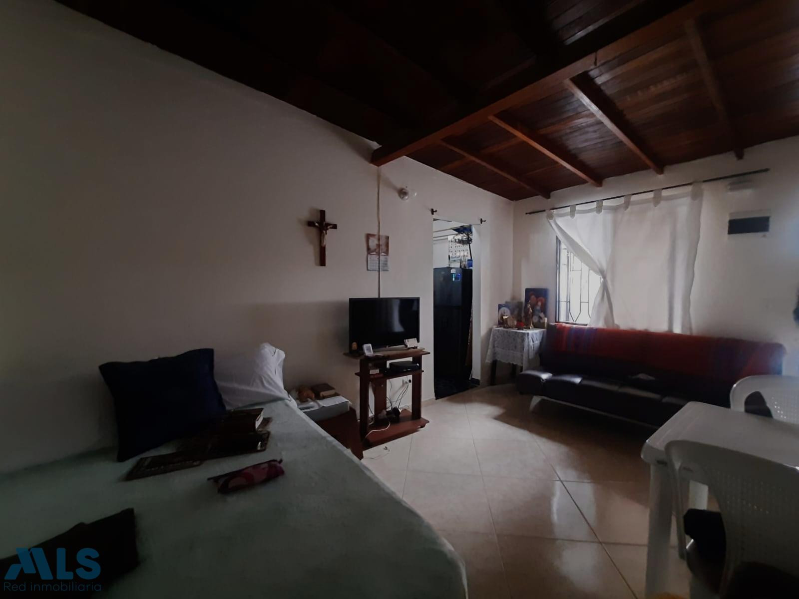 buena ubicación medellin - villa hermosa