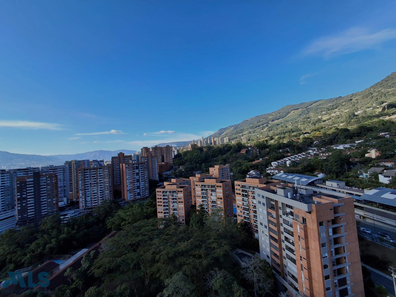 Amplio e iluminado Apartamento en Loma del Chocho. envigado - el chocho