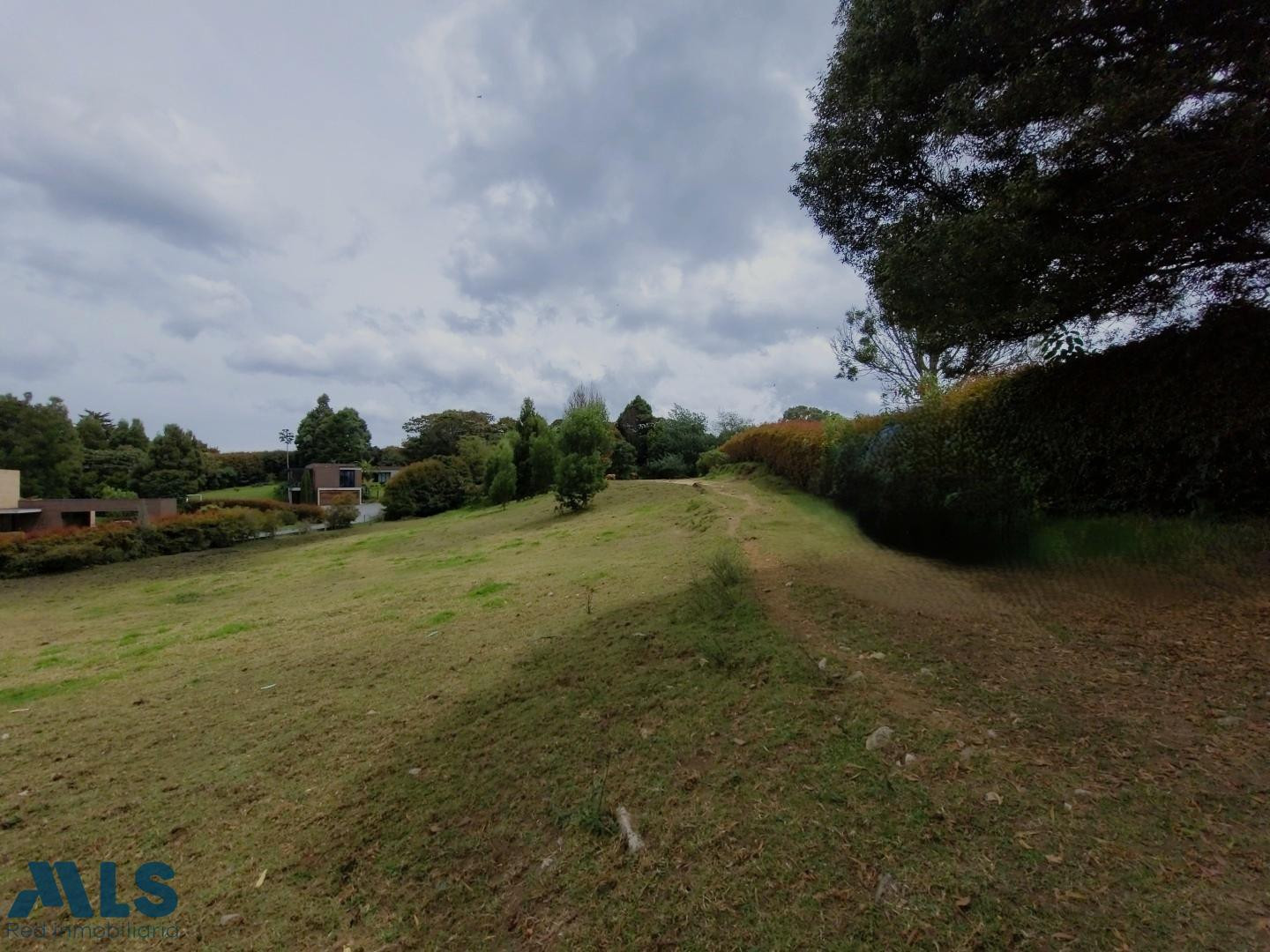 Lote de 6.000mts independiente en mejor sector de Alto de Palmas envigado - alto de las palmas