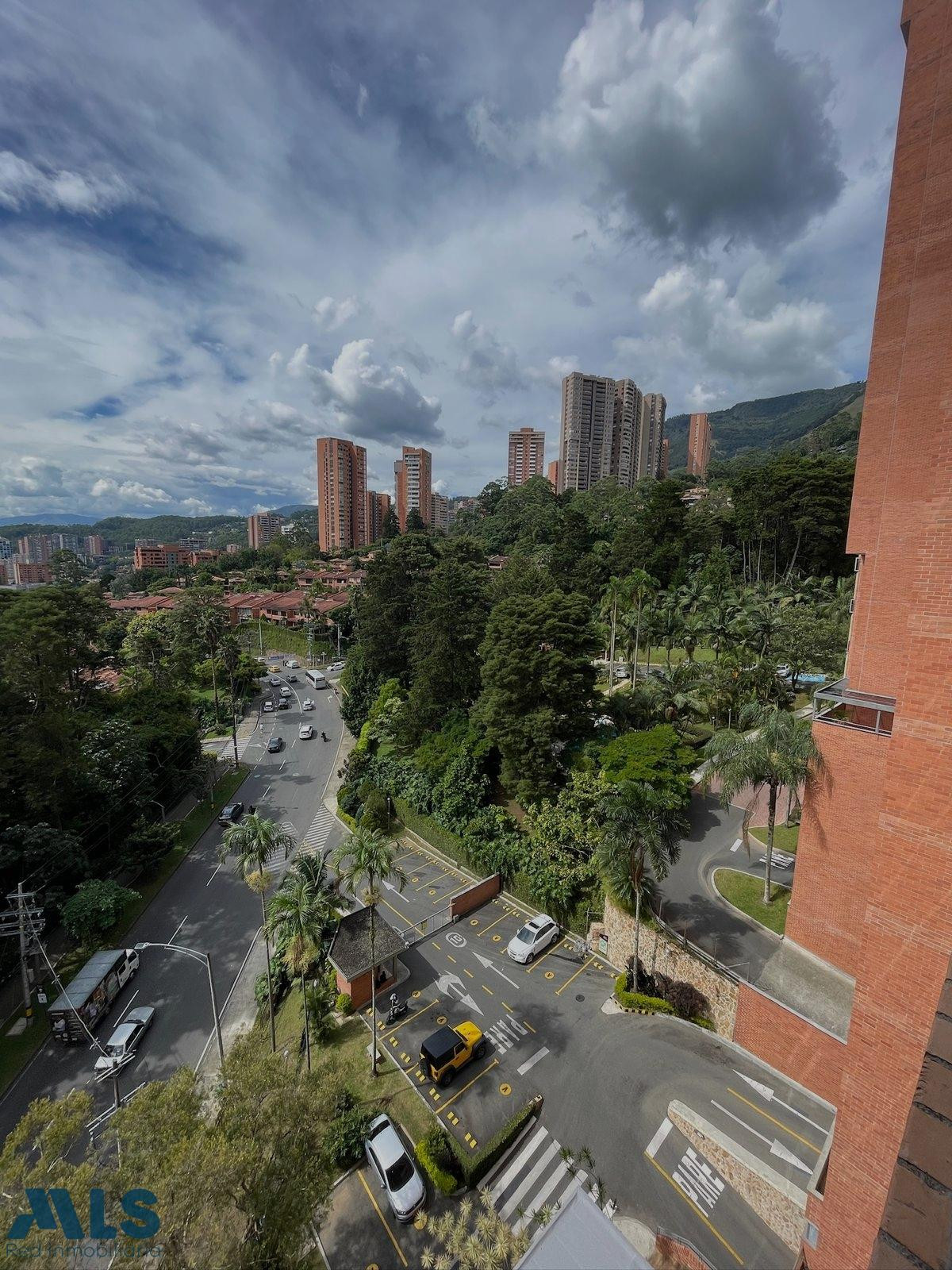 Descubre una nueva forma de vivir en El Poblado. medellin - la calera