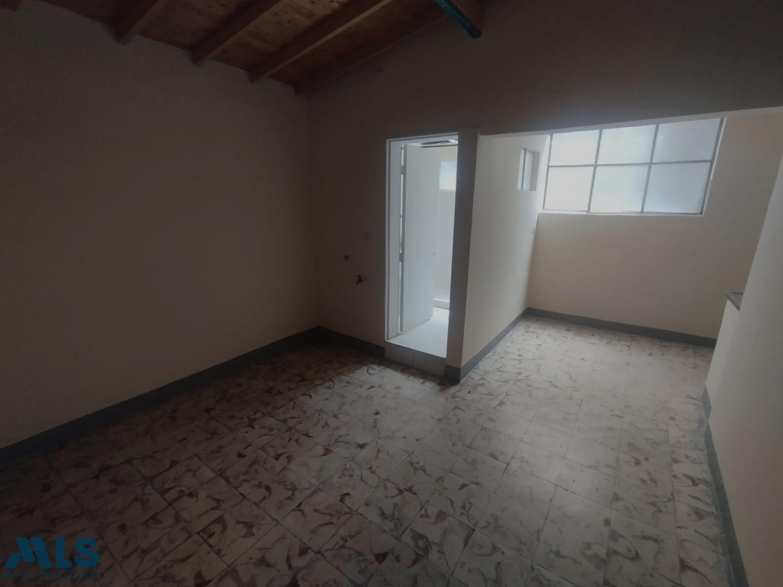 Se vende propiedad en el Centro, sector Buenos Aires medellin - buenos aires