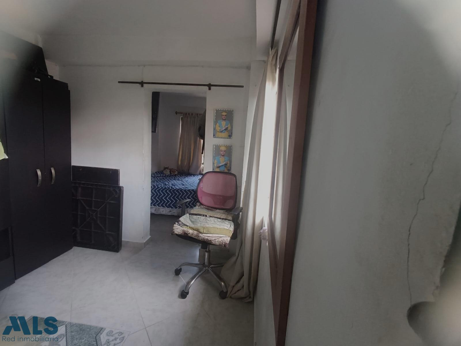 Venta edificio de 3 niveles en Belén medellin - altavista