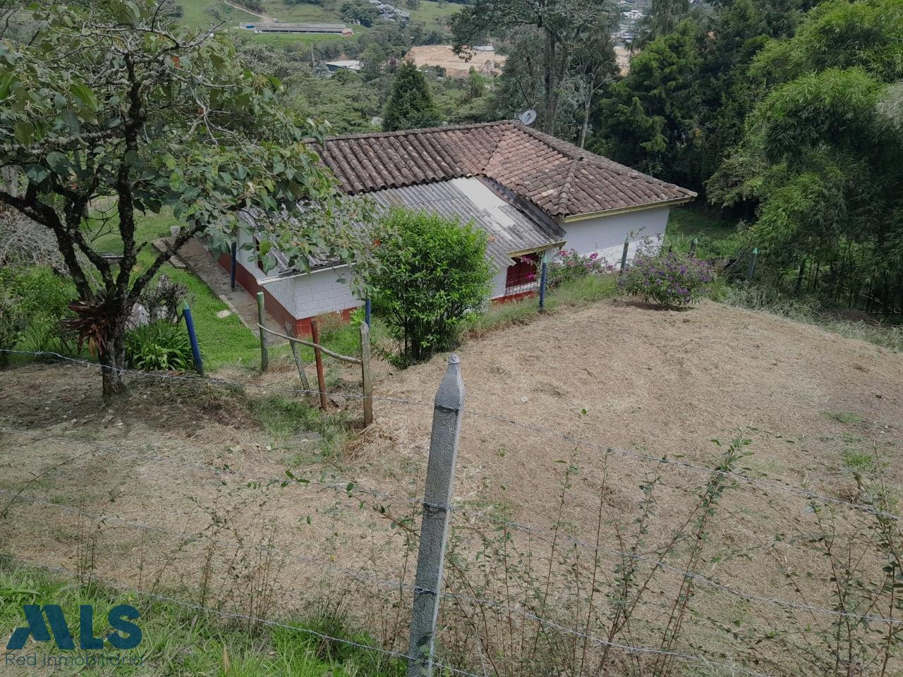A la venta casa finca en Guarne, Vereda El Salado guarne - rural