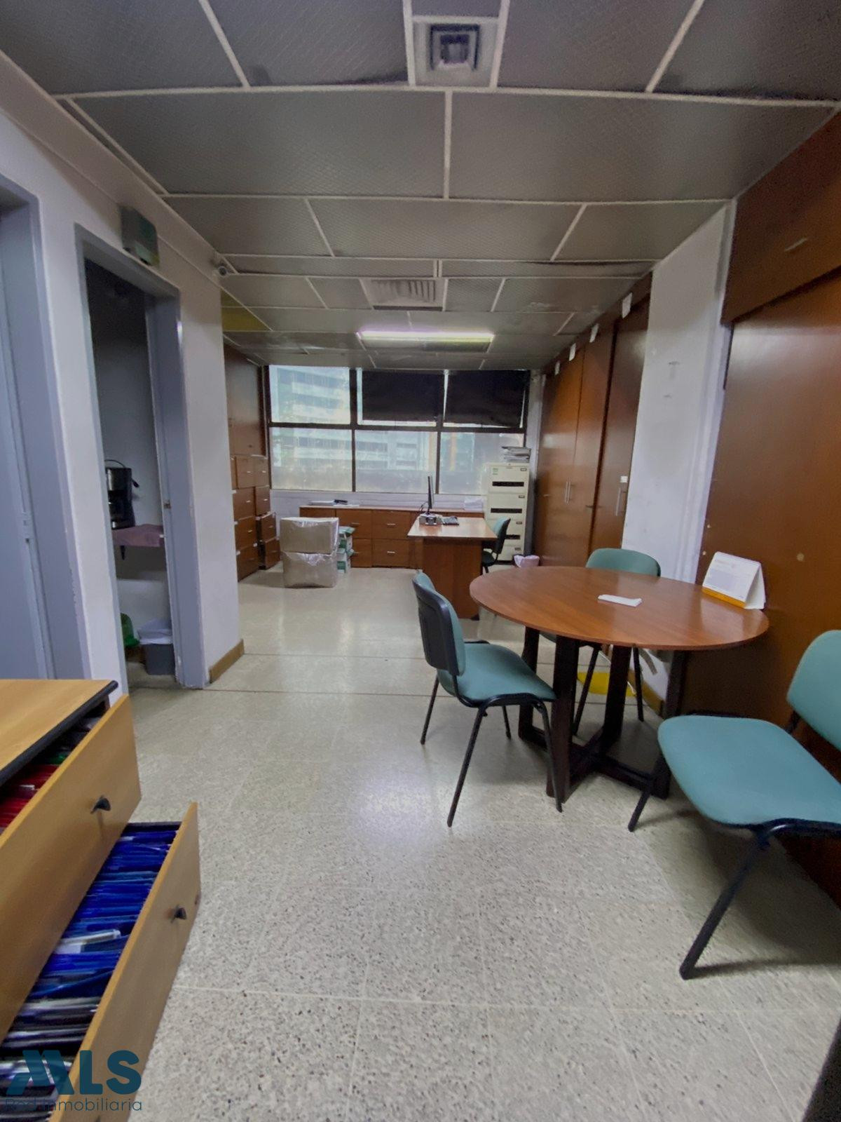 A la venta oficina en Medellín, sector Guayabal medellin - guayabal