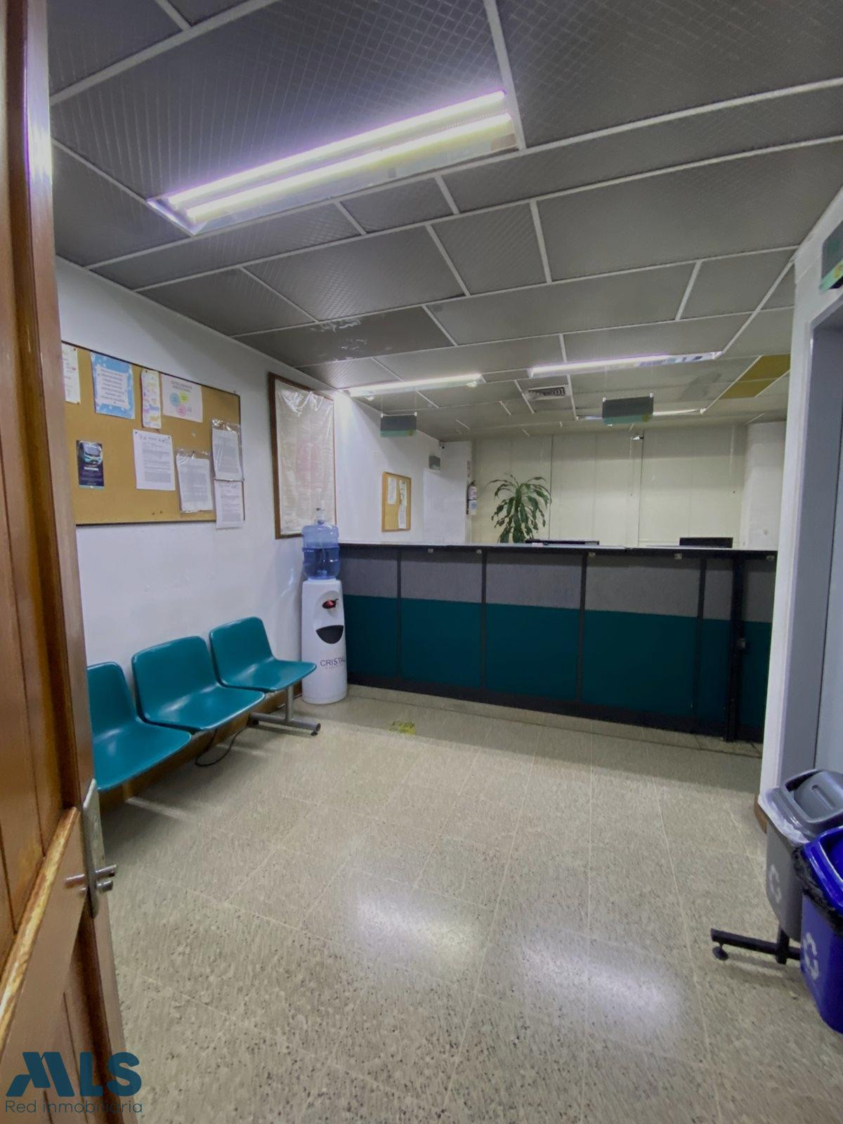 A la venta oficina en Medellín, sector Guayabal medellin - guayabal