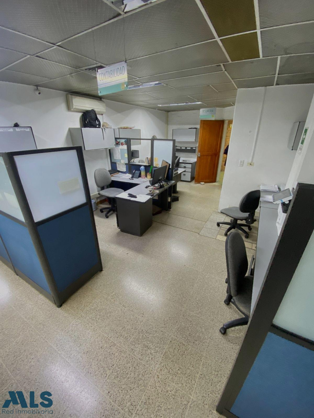 A la venta oficina en Medellín, sector Guayabal medellin - guayabal