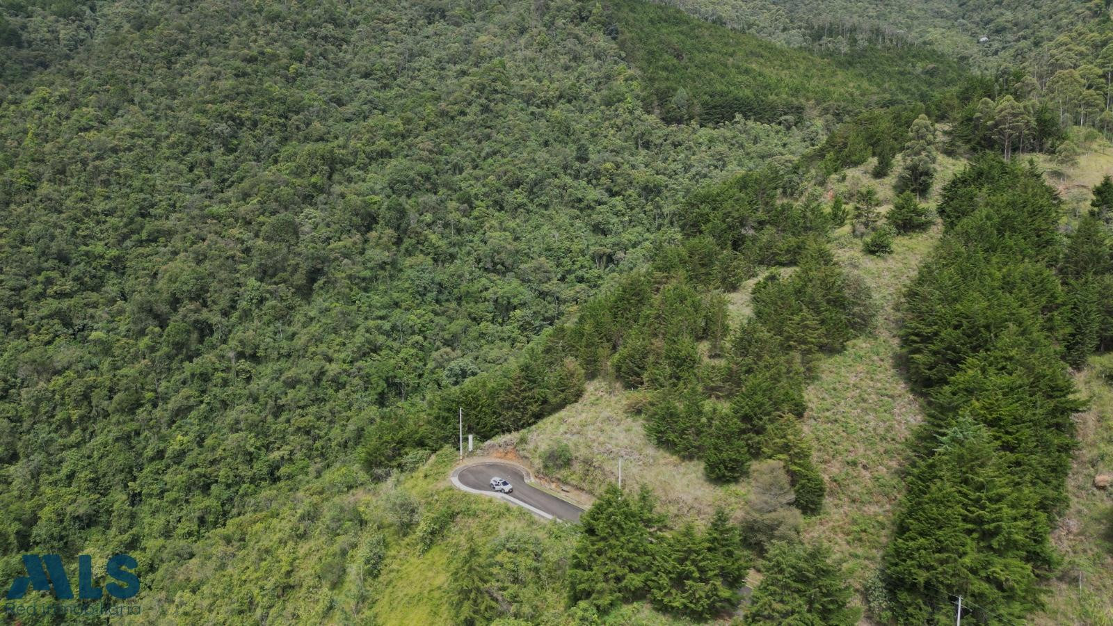 ESPECTACULAR LOTE EN CINTURON VERDE, con vista a la Ciudad Area aproximada: 32.278 m medellin - las palmas