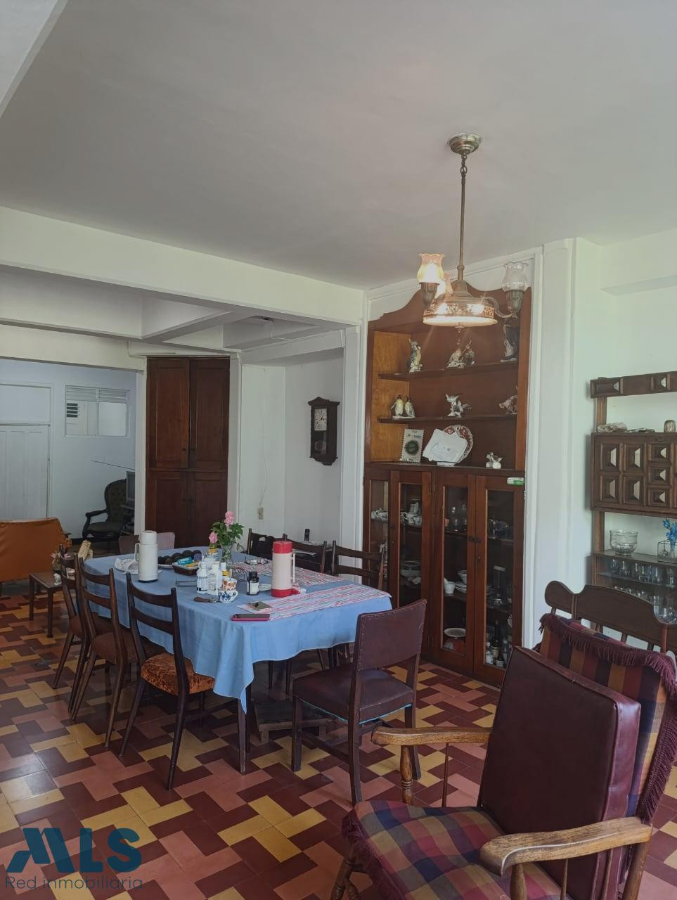 Se vende casa en el Centro, sector Prado medellin - prado