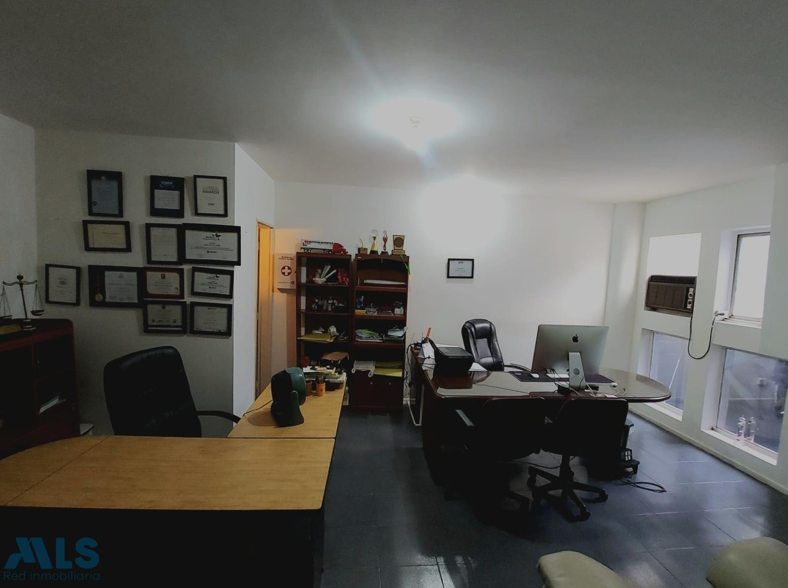 Oficina en excelente ubicacion medellin - el poblado