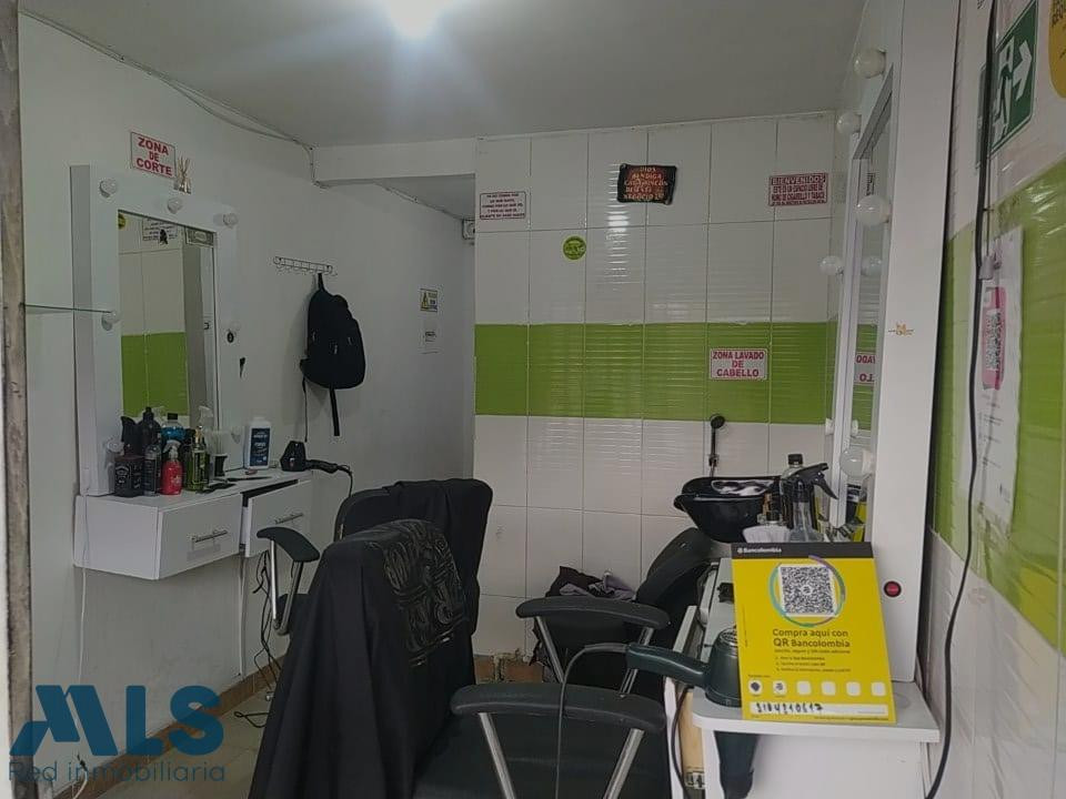 VENDO LOCAL COMERCIAL, BUENA UBICACIÓN!! medellin - sevilla