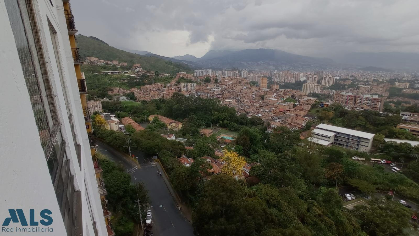 Apartamento en excelente ubicacion en Rodeo Alto medellin - el rodeo