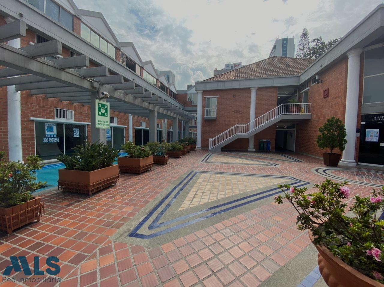 OFICINA EN VENTA, CERCA A OVIEDO. medellin - oviedo