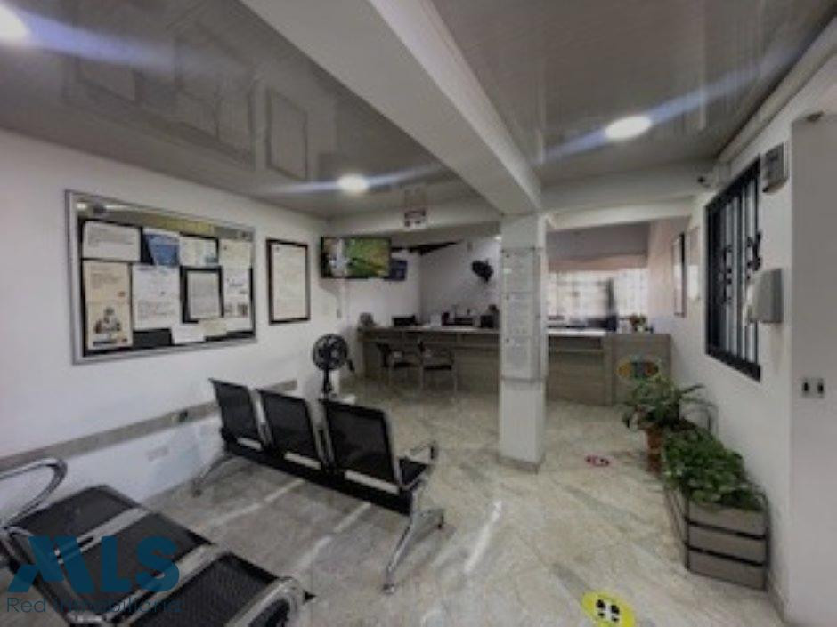 Oficina dúplex en el corazón comercial de Medellín. medellin - san benito