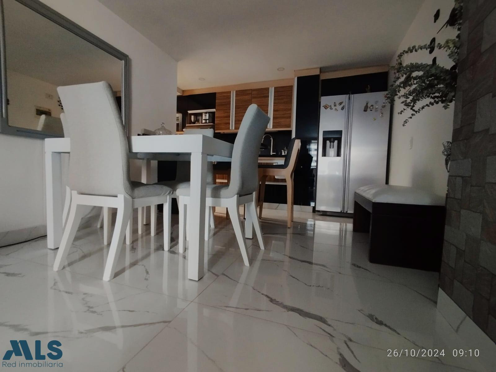 Apartamento con excelente ubicación Los Colores. medellin - los colores