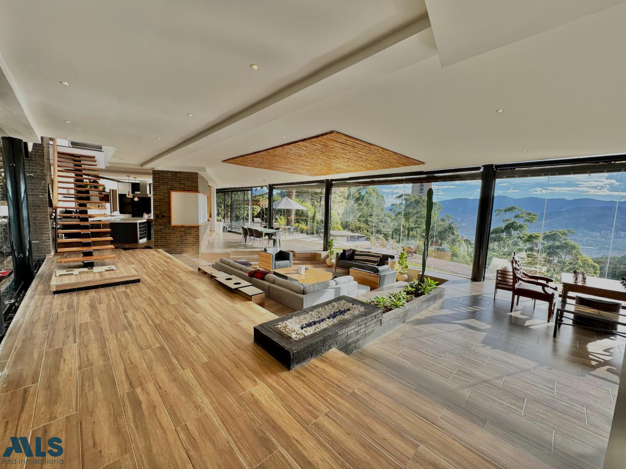 Espectacular casa en el Poblado con vista inigualable medellin - el poblado