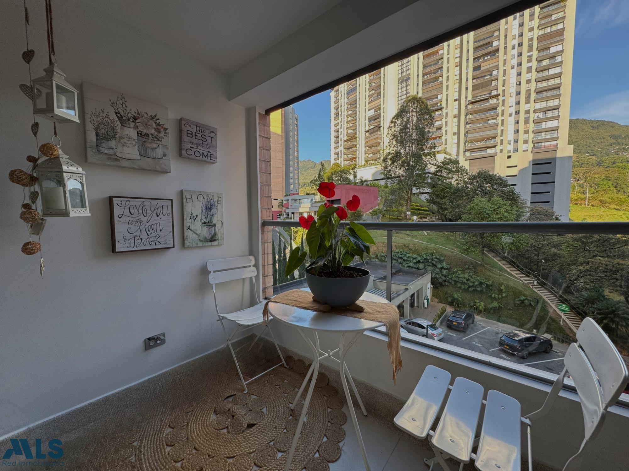 “Tu nuevo hogar en Envigado: comodidad, amplitud y la mejor vista 🏡” envigado - loma de las brujas