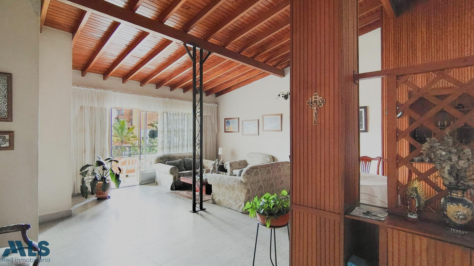 amplio apartamento en laureles medellin - laureles