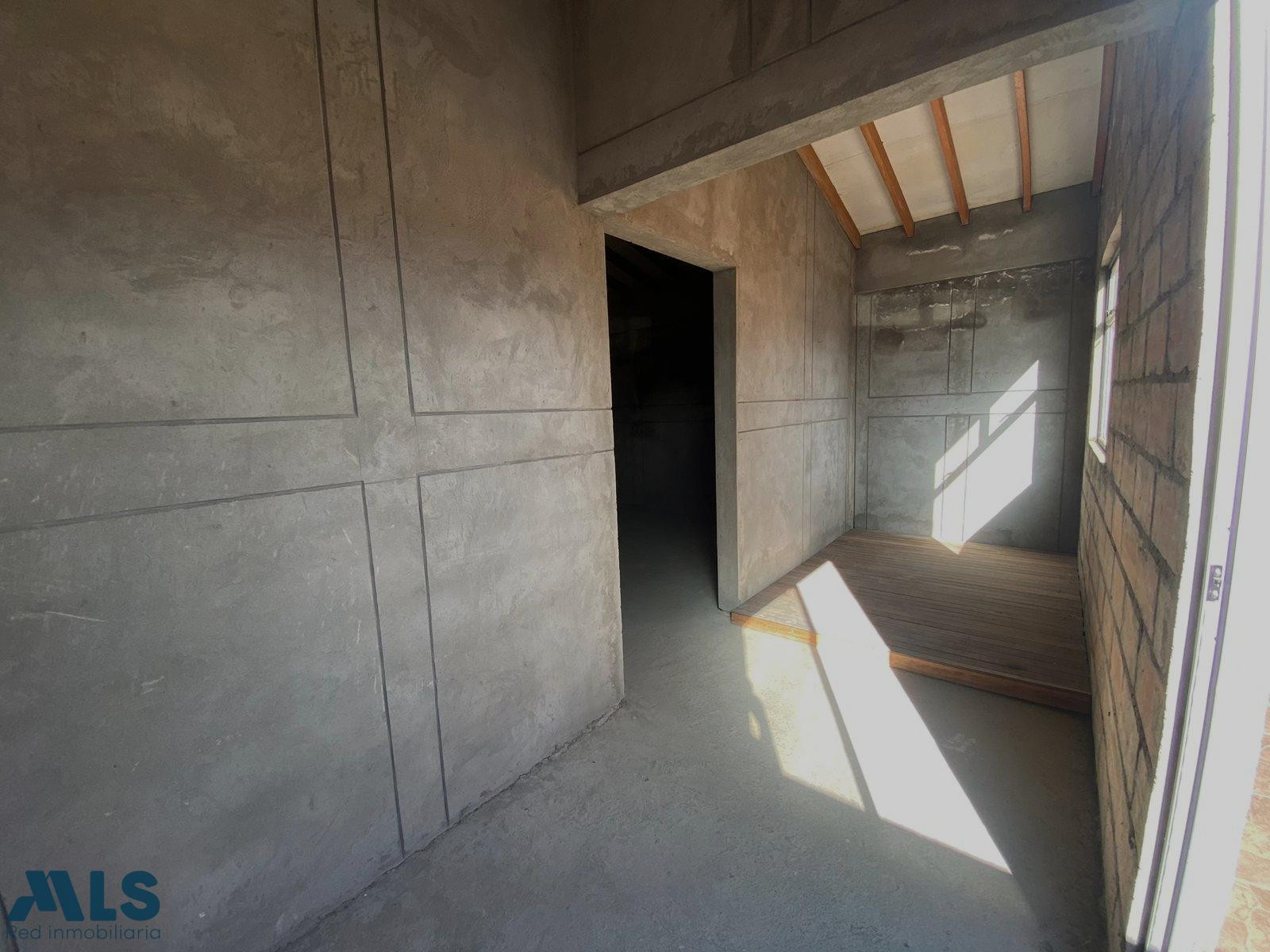 Edificio de uso mixto en Envigado, barrio San José envigado - san jose