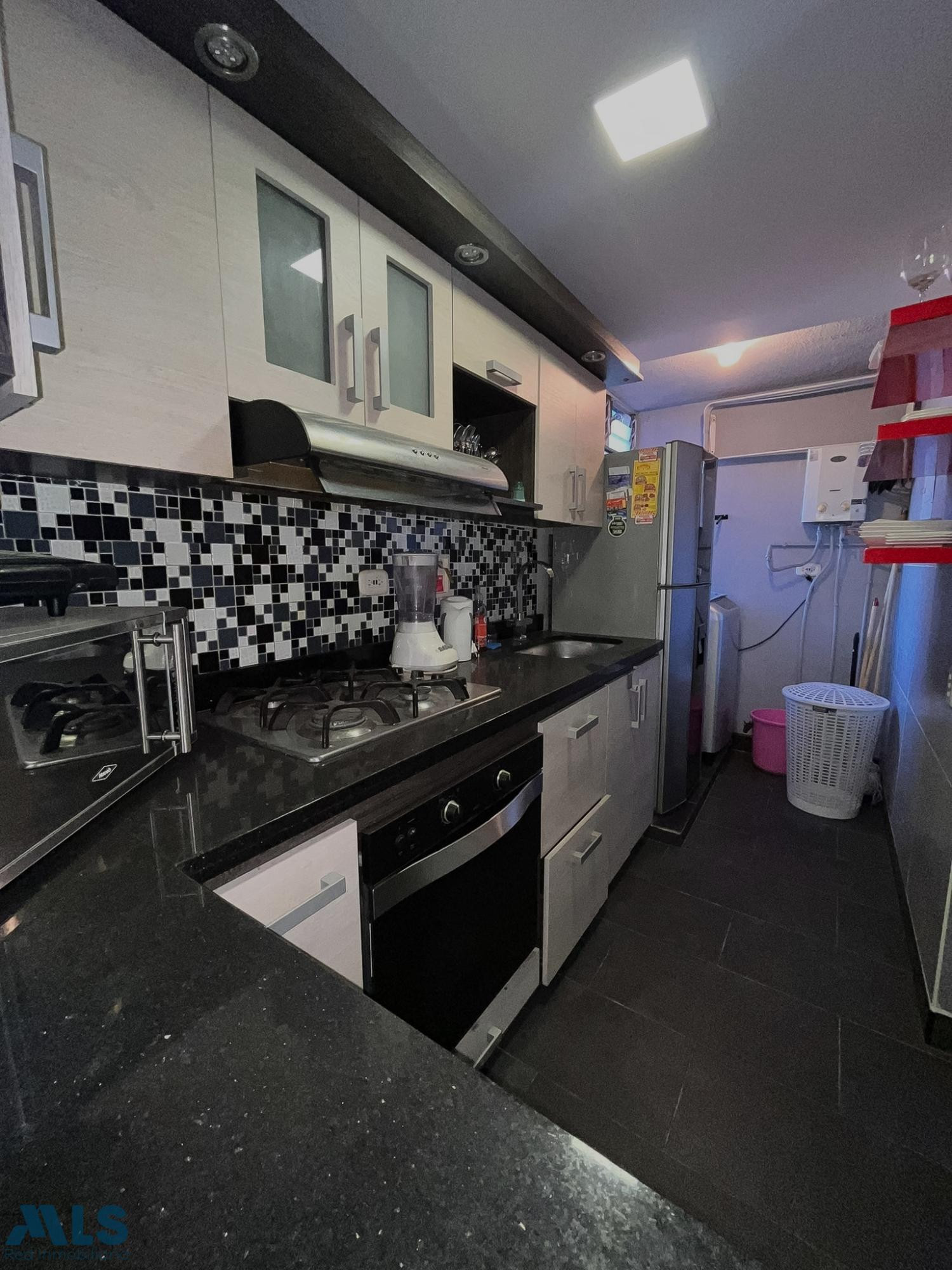HERMOSO APARTAMENTO, barrio Boston, cerca del centro medellin - boston