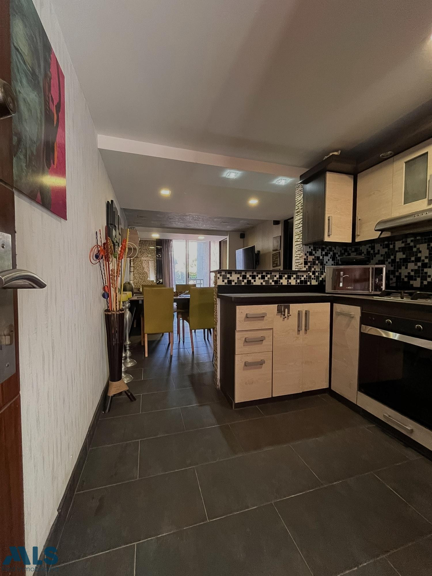 HERMOSO APARTAMENTO, barrio Boston, cerca del centro medellin - boston