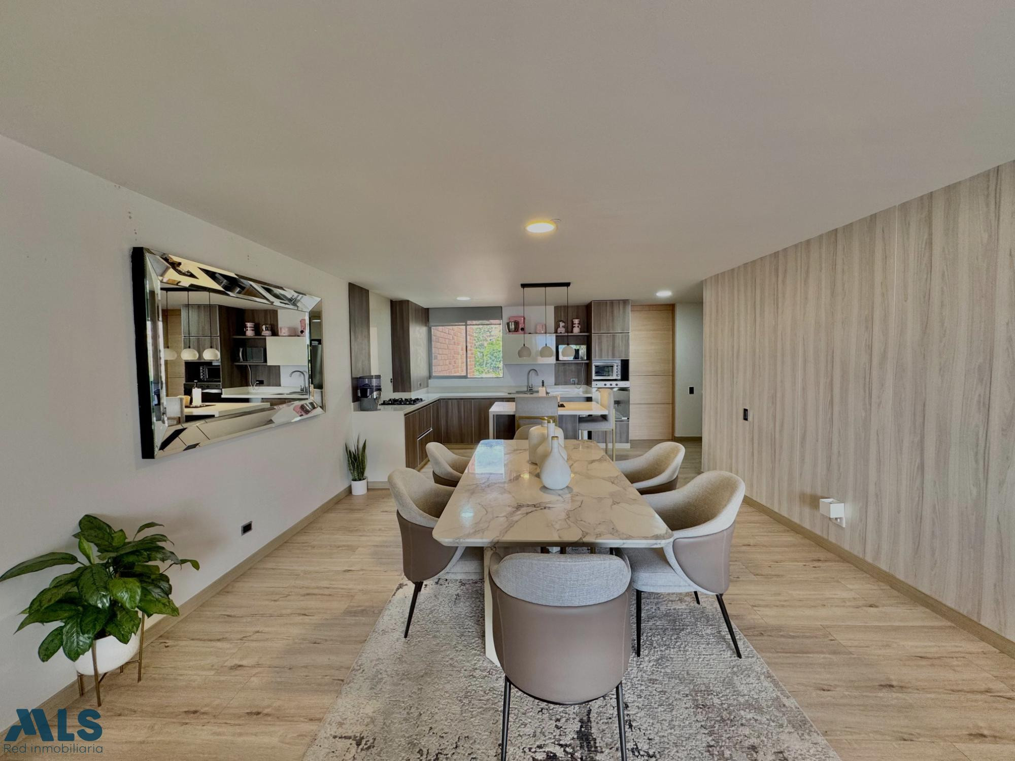 Apartamento de lujo en la loma de las Brujas, unidad completa envigado - loma de las brujas