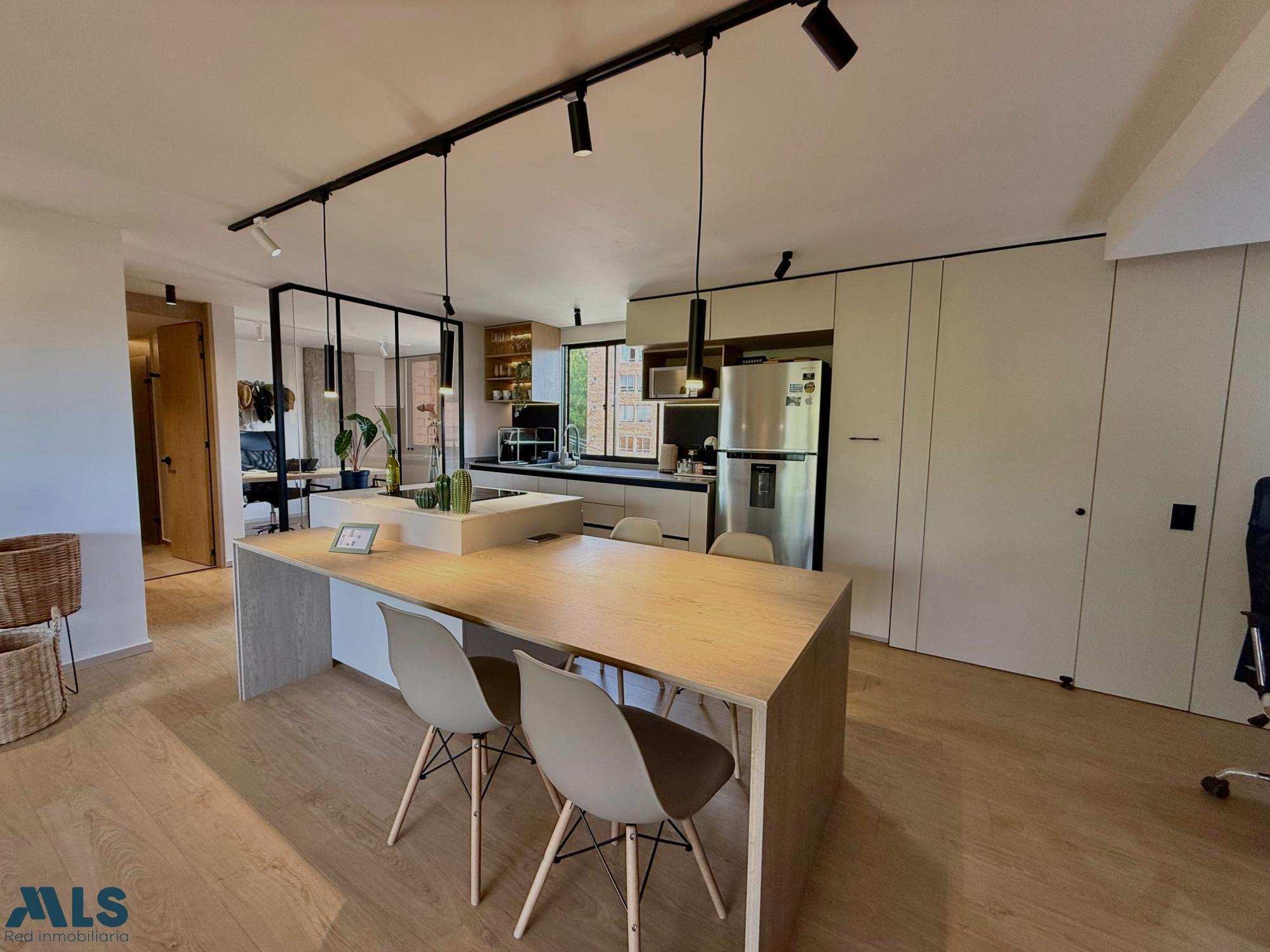 Apartamento recién remodelado en el Tesoro – El Poblado medellin - el tesoro