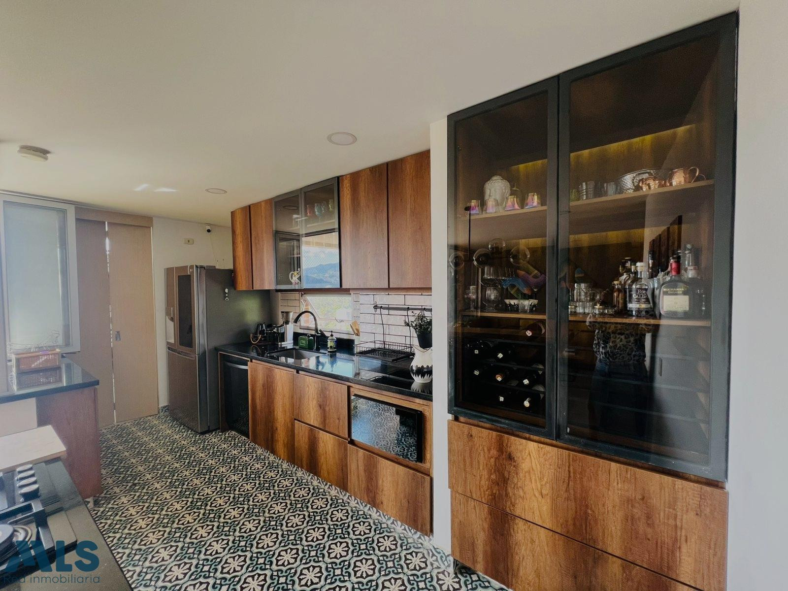 VENTA DE HERMOSO APARTAMENTO EN EL ESMERALDAL envigado - el esmeraldal