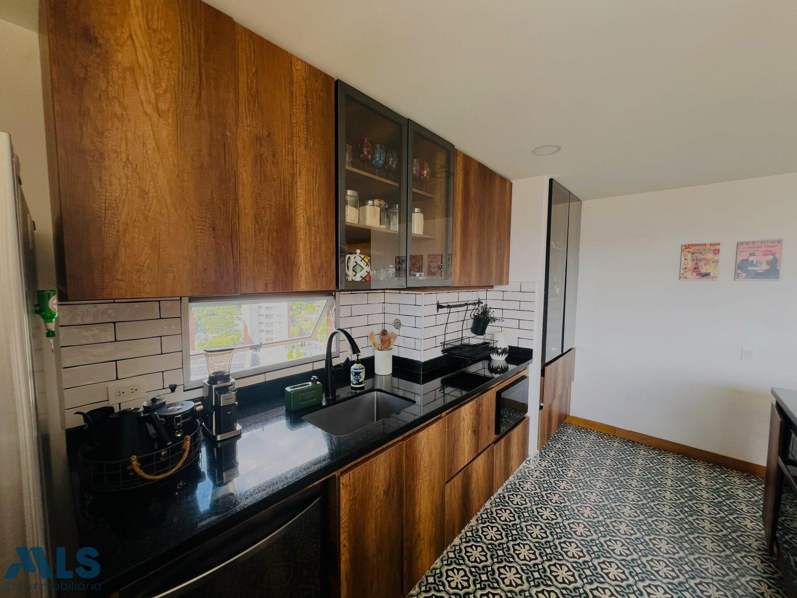 VENTA DE HERMOSO APARTAMENTO EN EL ESMERALDAL envigado - el esmeraldal