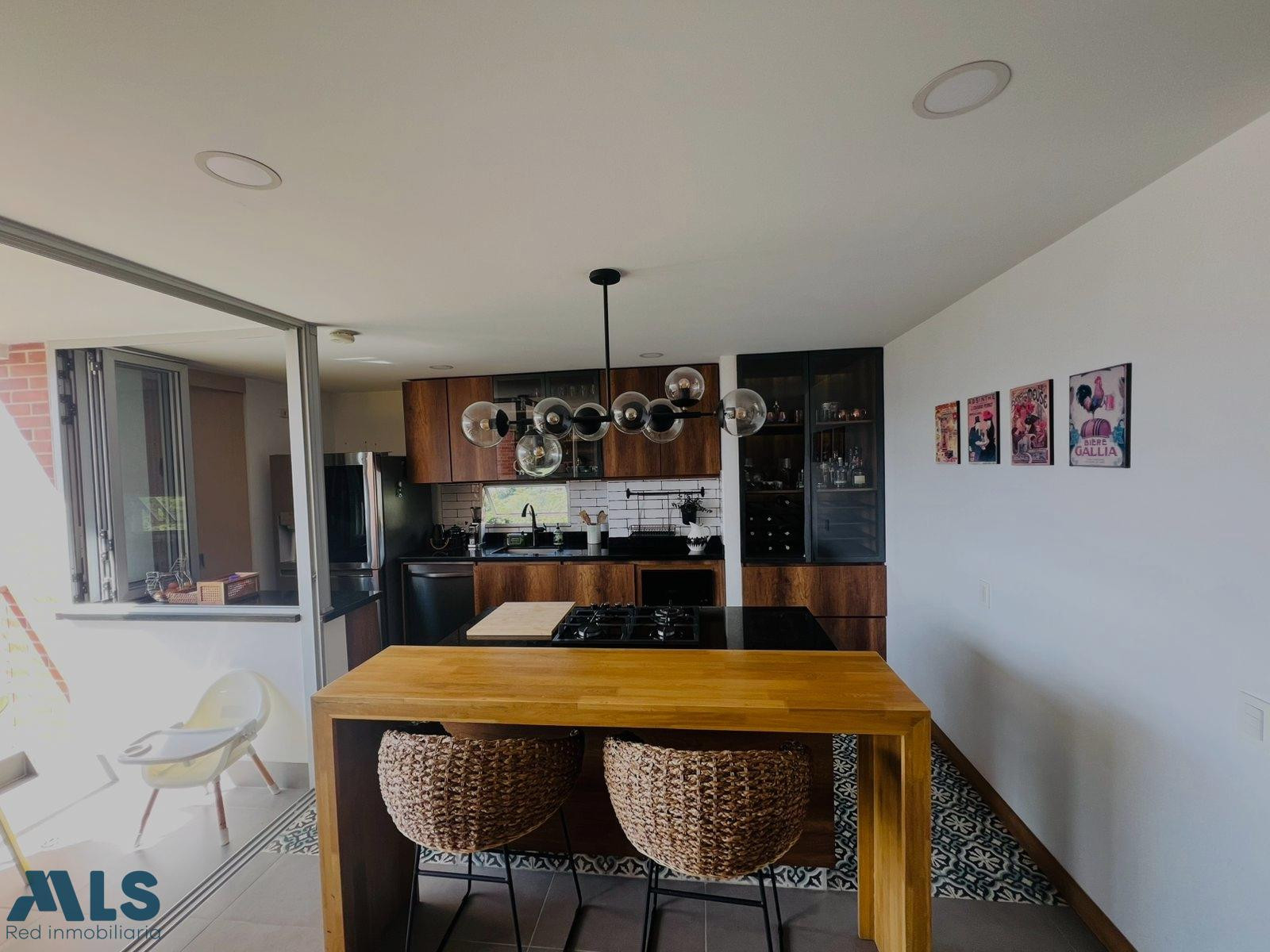 VENTA DE HERMOSO APARTAMENTO EN EL ESMERALDAL envigado - el esmeraldal