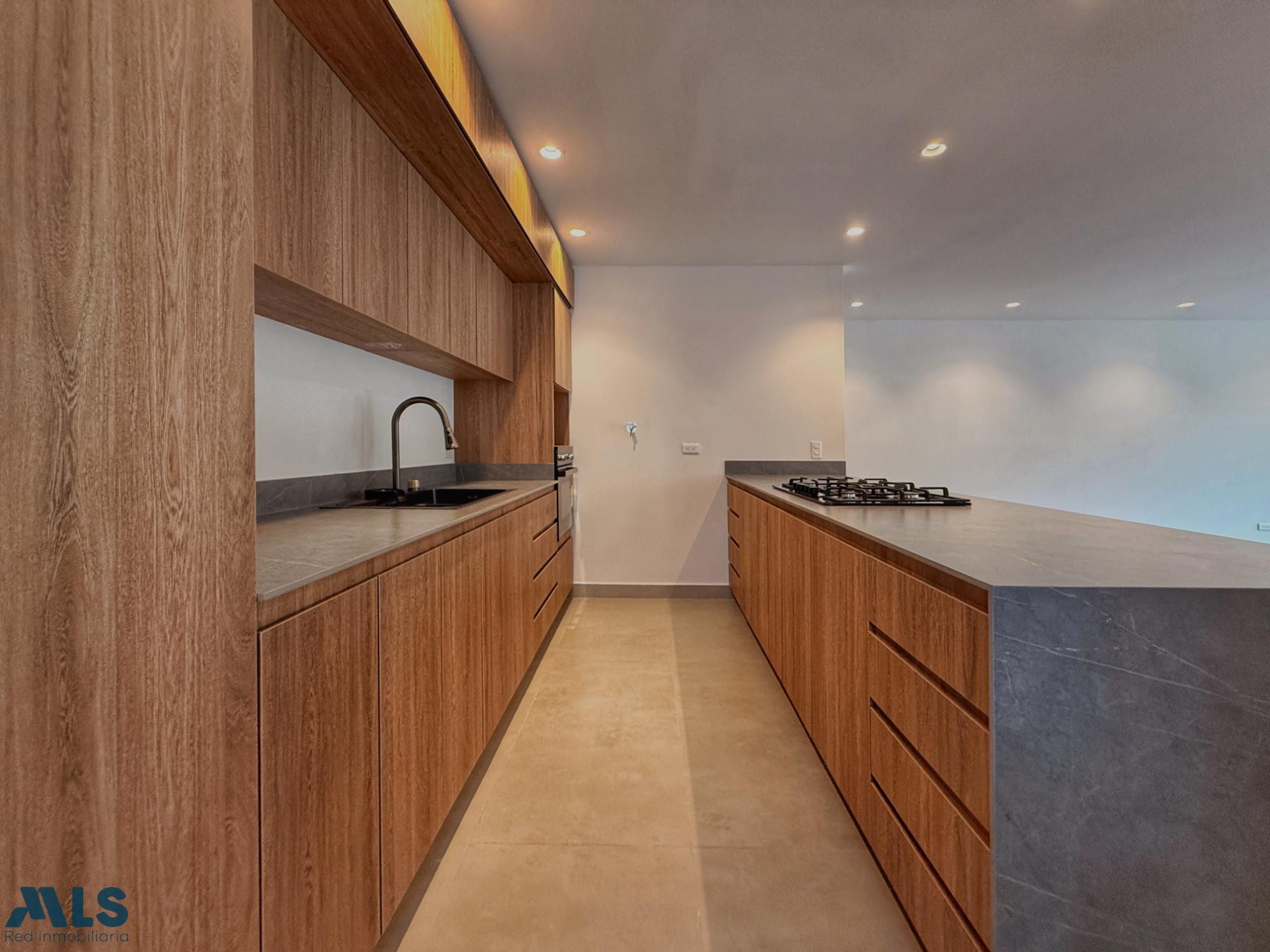 Espectacular apartamento remodelado envigado - loma de las brujas