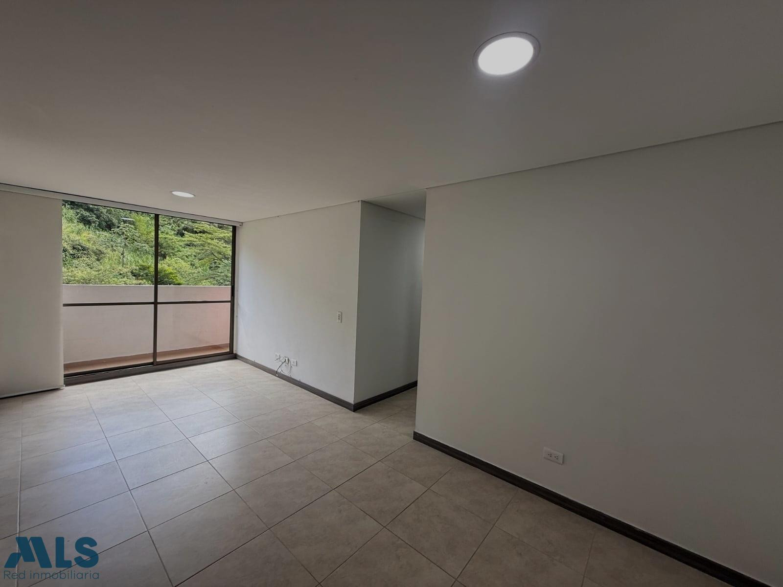 Apartamento con ubicación estratégica y vista verde medellin - belen rodeo alto