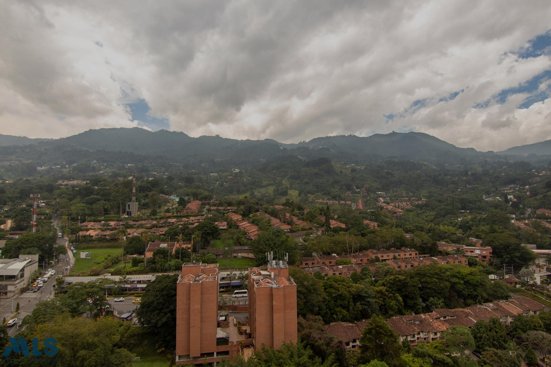 Espectacular apartamento con hermosa vista envigado - el chocho