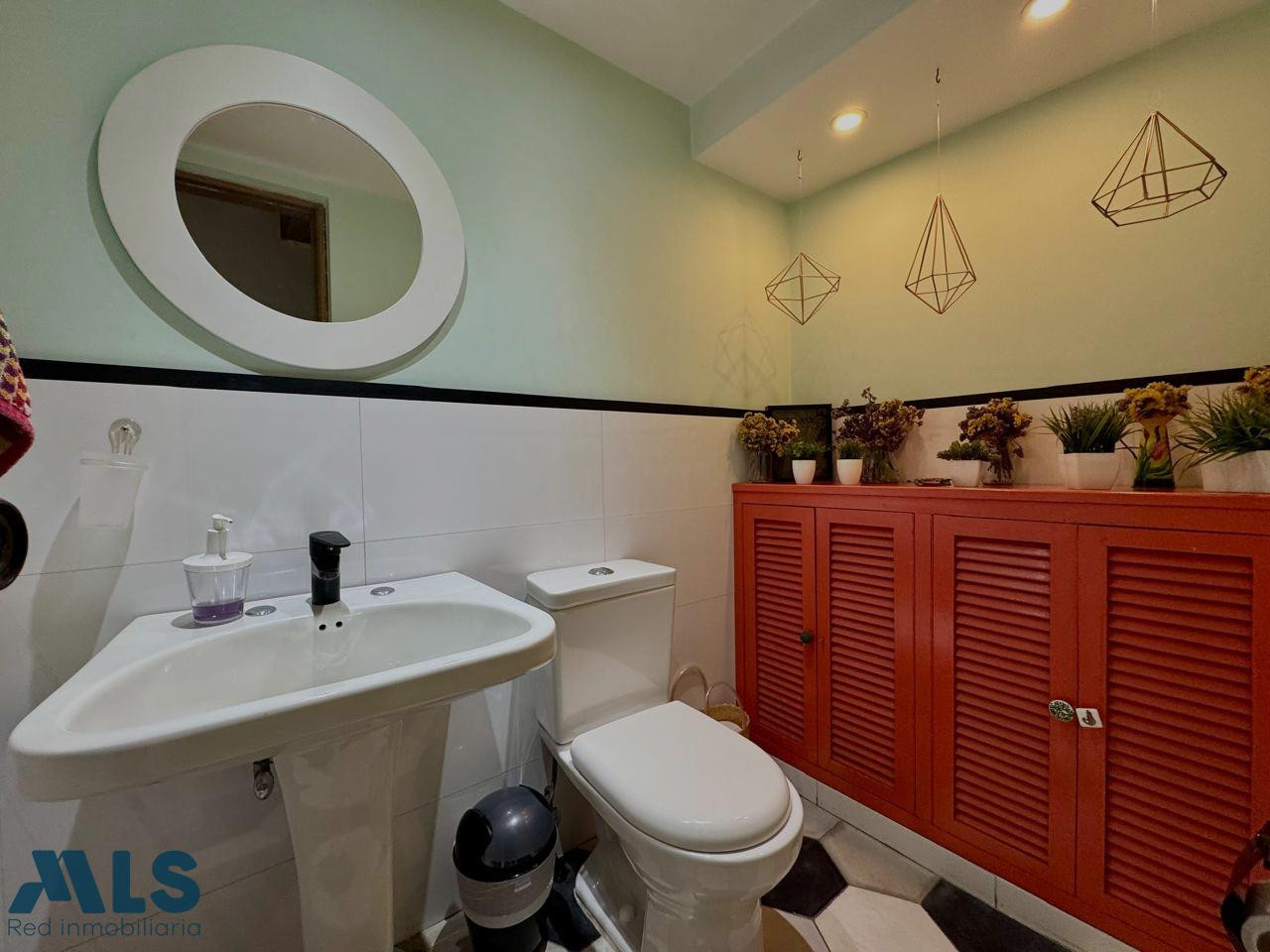 HERMOSO APARTAMENTO DUPLEX POR OVIEDO RODEADO DE VERDE medellin - oviedo