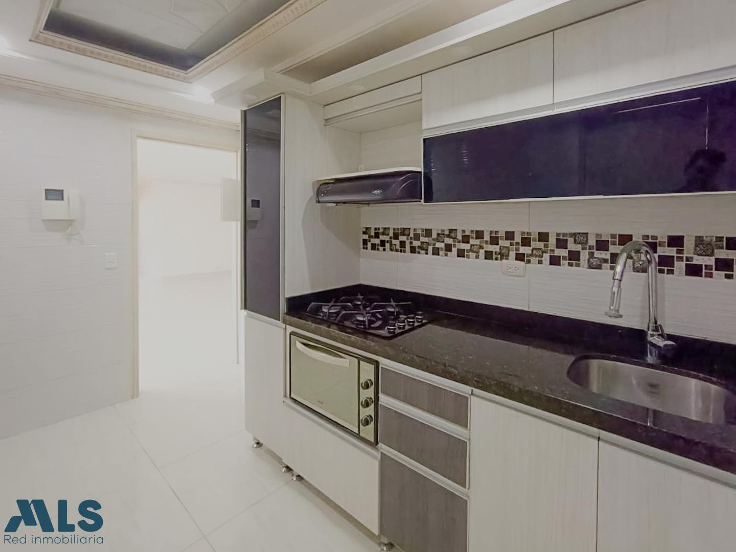 Apartamento en venta piso 6 en estadio medellin - estadio
