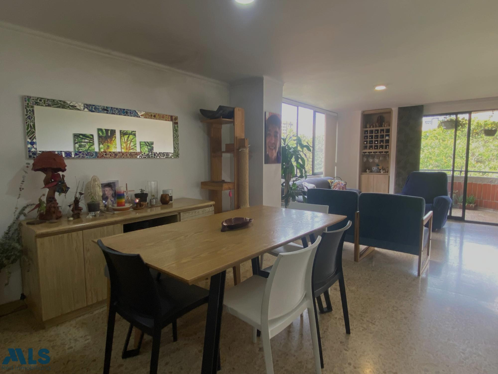 APARTAEMNTO REMODELADO PARA LA VENTA EN EL PORTAL-ENVIGADO envigado - el portal