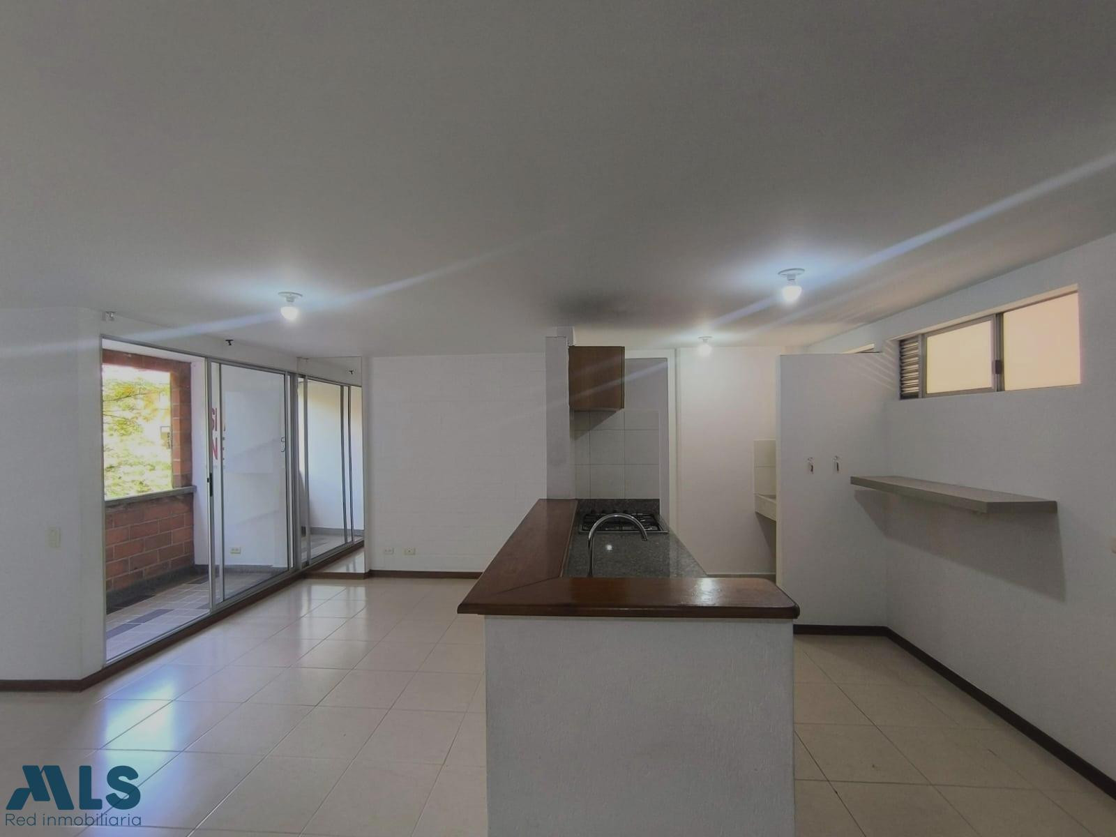 POBLADO - LALINDE, VENTA APARTAESTUDIO. medellin - lalinde